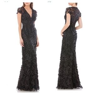 Carmen Marc Valvo Infusion 3D Floral Mermaid Gown